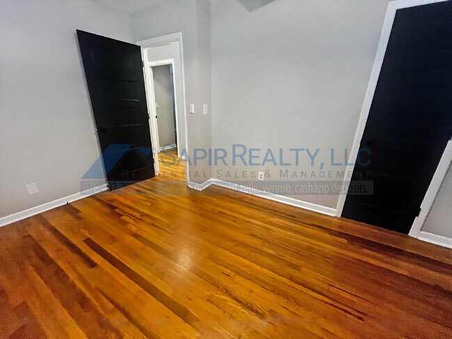 Foto del edificio - 401 Dorsey Rd