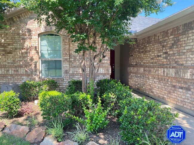 Building Photo - 3605 Chapel Hill Lane