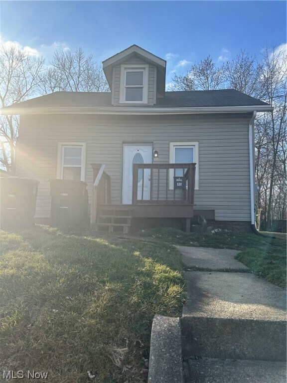 Primary Photo - 520 Ardella Ave