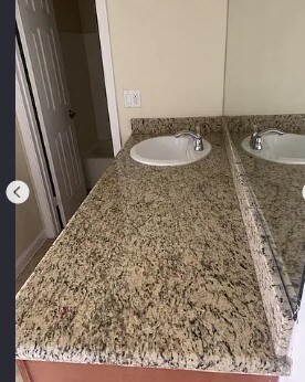 Foto del edificio - 7110 E Continental Dr