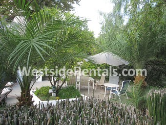 Primary Photo - 10814 Blix St