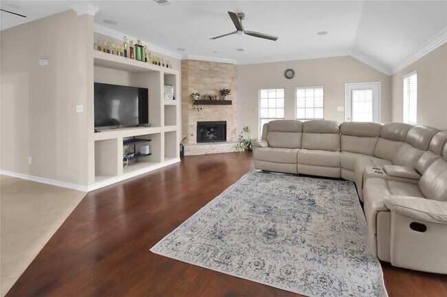 Foto del edificio - 1412 Kingsley Drive