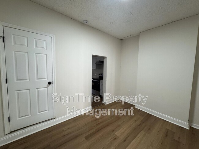 Building Photo - 40 N Conococheague St