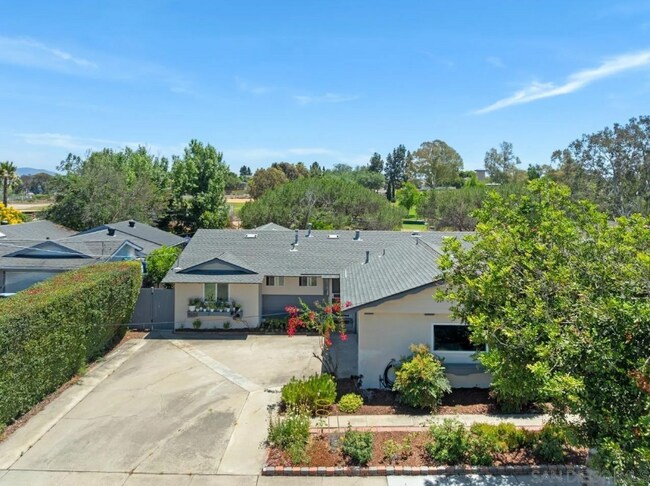 Building Photo - 8151 Beaver Lake Dr