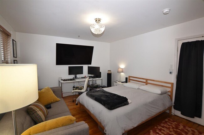 Foto del edificio - 102 Hudson St