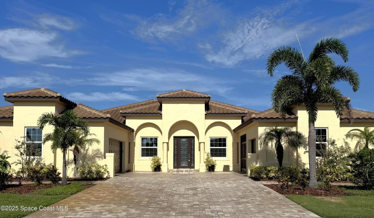 Foto principal - 7258 Preserve Pointe Dr