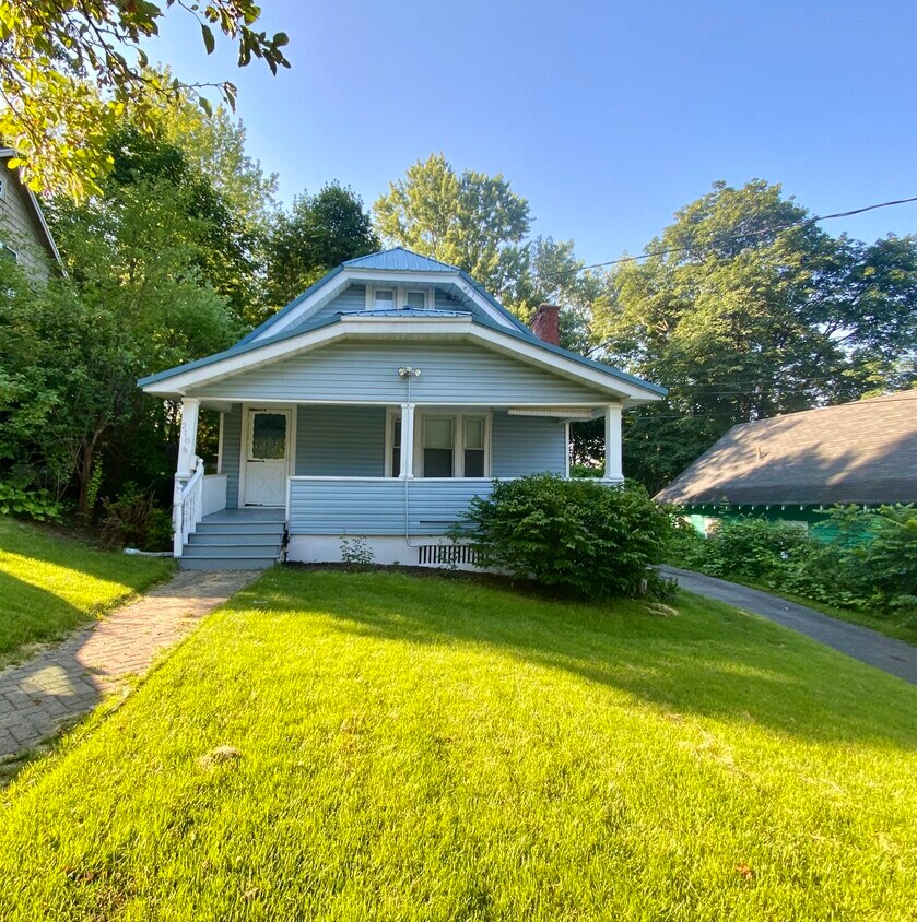 218 Bennington Dr, Syracuse, NY 13205 House Rental in Syracuse, NY