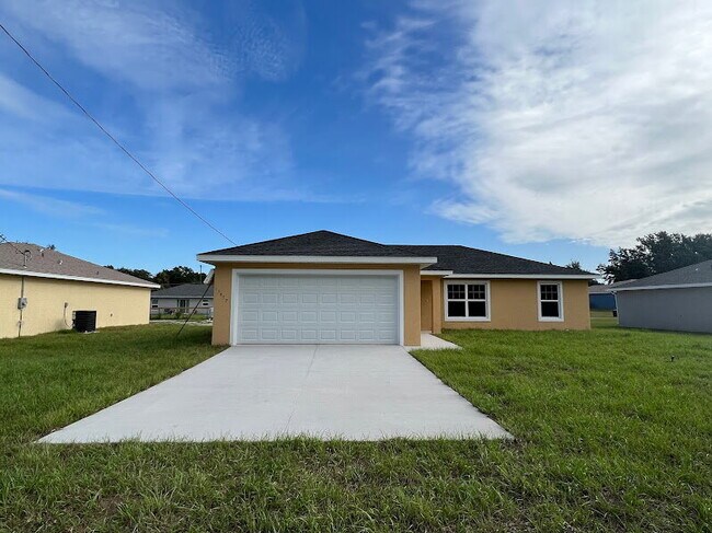 Foto del edificio - **Beautiful Home for Rent 3 Bd 2Bath