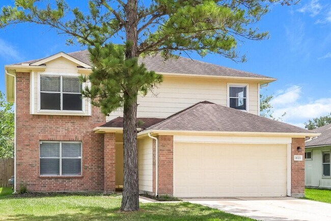 Foto del edificio - 16323 Rapidcreek Dr
