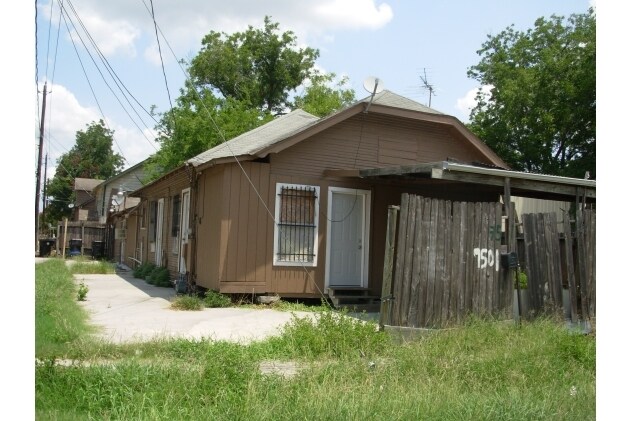  - 7501 Hillsboro St