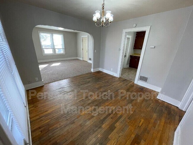 Foto del edificio - 1009 13th Ave N