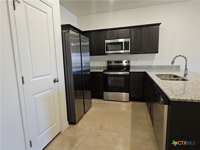 Foto del edificio - 1262 Lehmann Dr