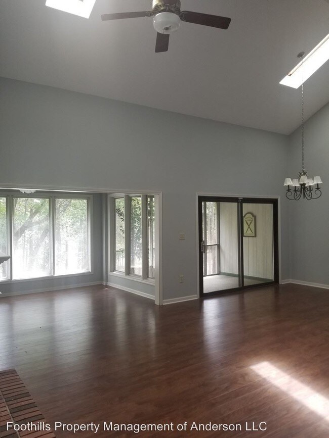 Building Photo - 3 br, 2 bath House - 1715 Leeward Rd