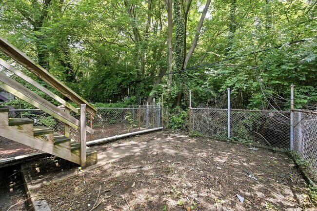 Building Photo - 2BR/1BA Home | East Germantown