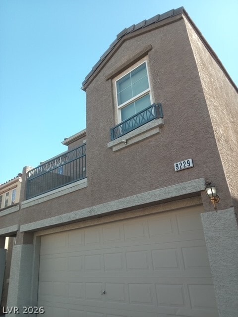 Building Photo - 9229 Millikan Ave
