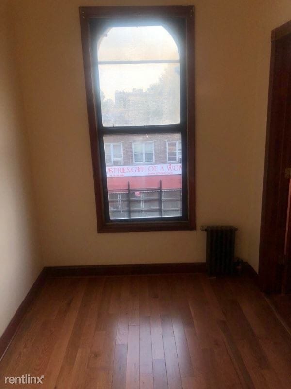 Building Photo - 2 br, 1 bath Townhome - 1116 Rogers Ave