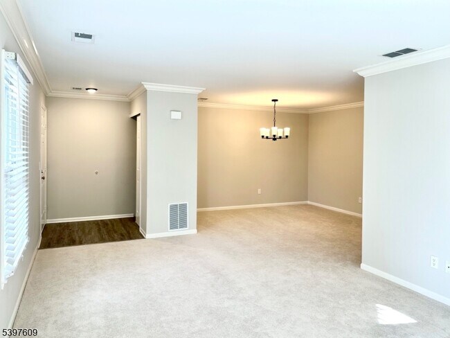 Foto del edificio - 188 Jamestown Rd