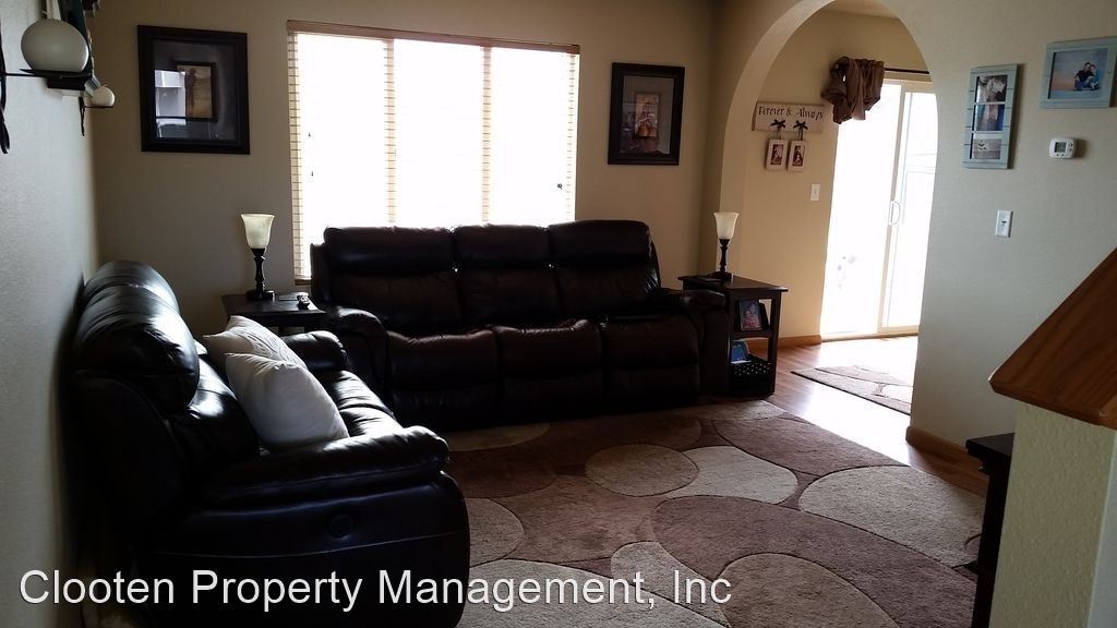 Primary Photo - 3 br, 3 bath House - 805 E LaSalle Dr
