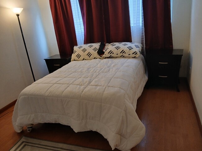 Bedroom - 25925 Narbonne Ave