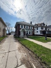 Building Photo - 117 Humboldt Pkwy