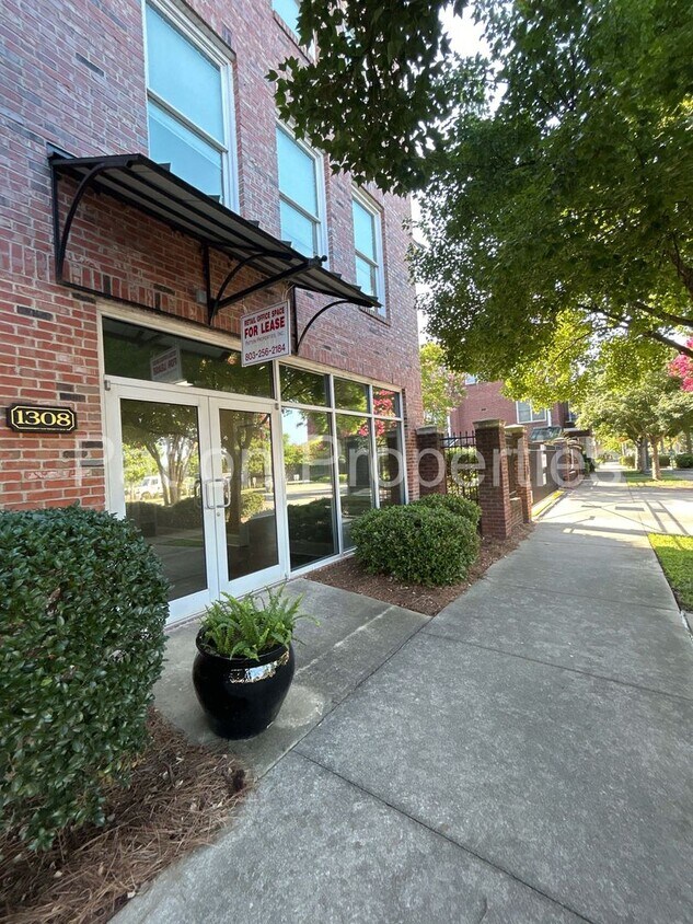 Primary Photo - 1308 Pulaski St