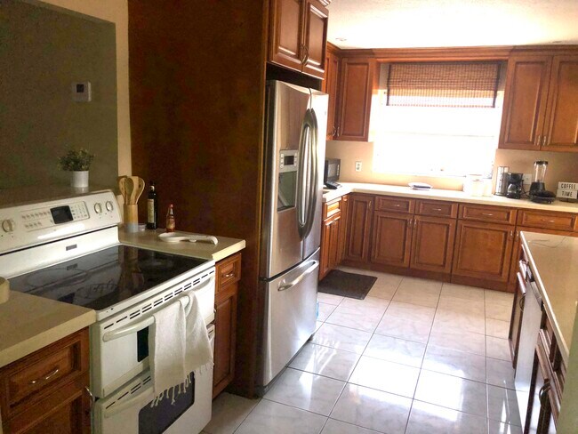 Foto del edificio - 22359 SW 65th Ave