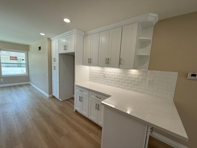 Building Photo - Updated Del Mar model home in Leisure Village