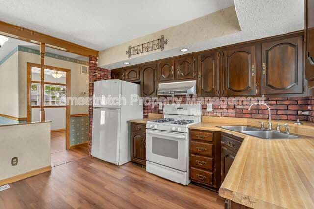 Building Photo - 10527 Prestwick Dr