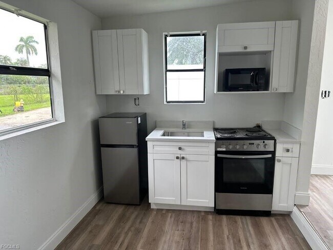 Foto del edificio - Allen St