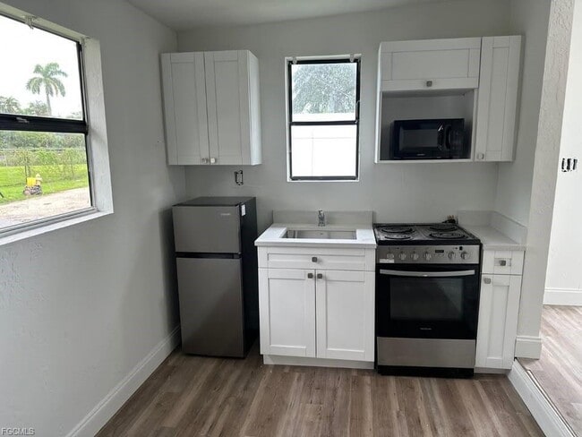 Foto del edificio - Allen St