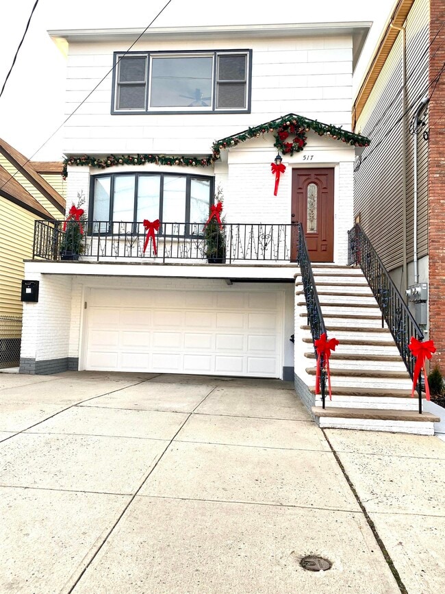 Building Photo - 517 Liberty Ave
