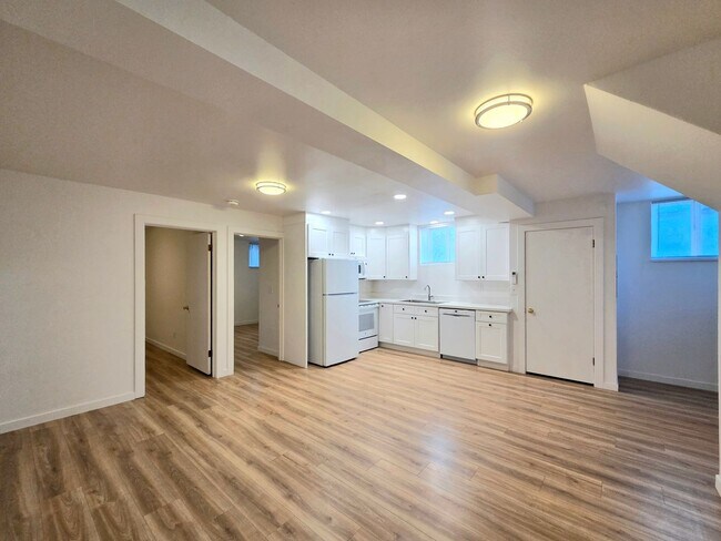 Foto del edificio - 300 S Franklin Ave