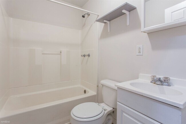 Foto del edificio - 7 br, 2 bath House - 2035 N 18TH ST Unit 2