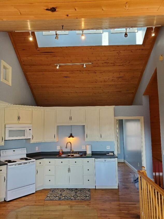 227 Retriever Ln Unit Studio Apartment, Bunker Hill, WV 25413