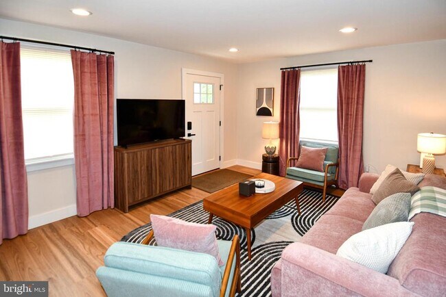 Foto del edificio - 503 Woodston Rd