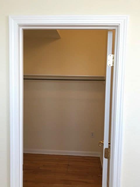 Building Photo - 606 N Roan St