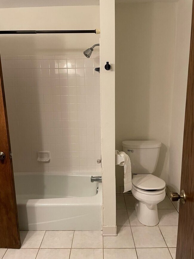 Foto del edificio - Blaine Townhome for Rent