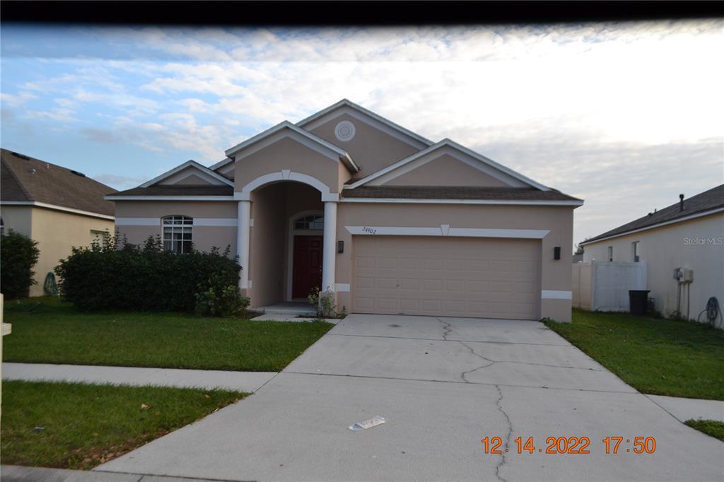Foto principal - 24902 Vintage Ct