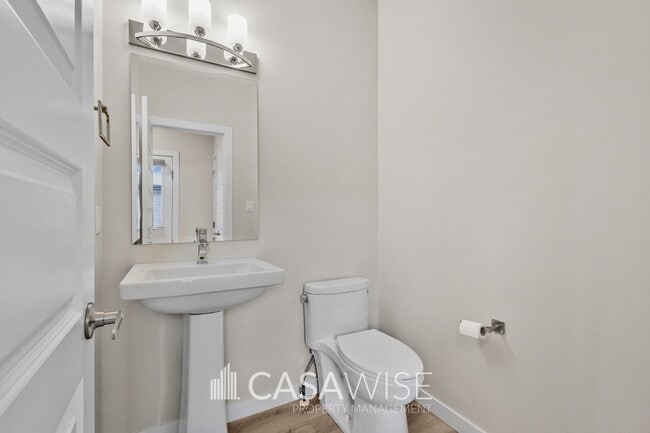 Building Photo - 6536 Chappelle Vis S W