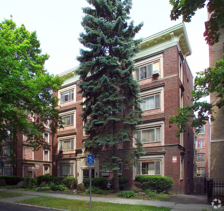 Primary Photo - 208-212 Pearl St