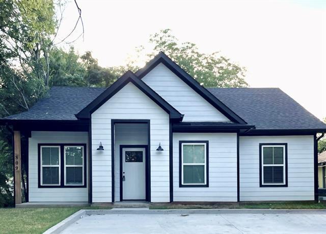 Foto principal - 809 S Willow St