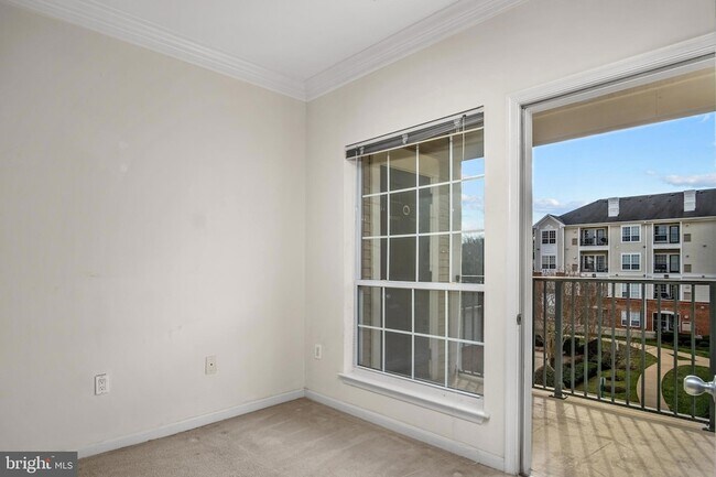 Foto del edificio - 4850 Eisenhower Ave