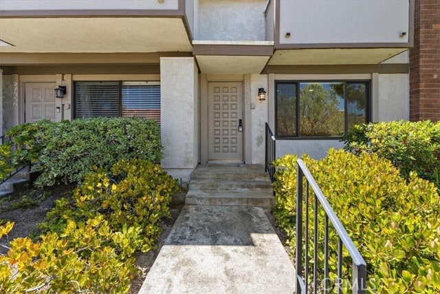 Building Photo - 27952 Ridgecove Ct N