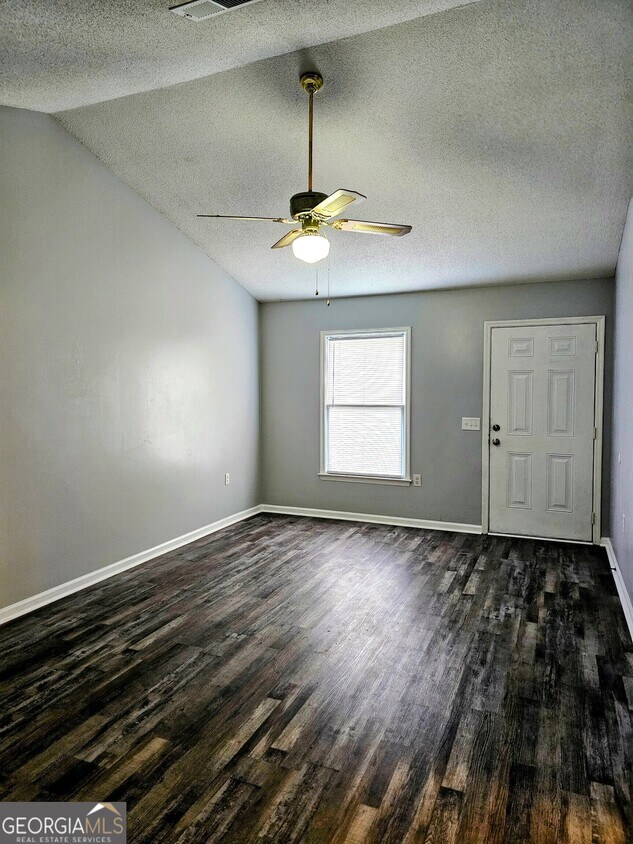 Foto principal - 230 19-219 Lanier Dr