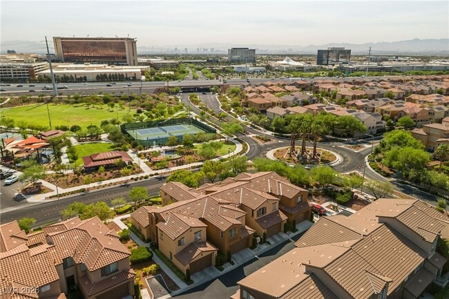 Building Photo - 1857 Cape Cod Landing Dr