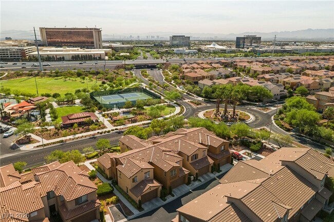 Foto del edificio - 1857 Cape Cod Landing Dr
