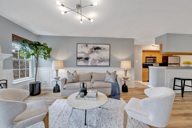 Foto del edificio - 3309 Wyndham Cir