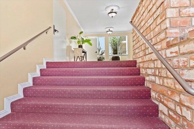 Foto del edificio - 8163 Redlands St