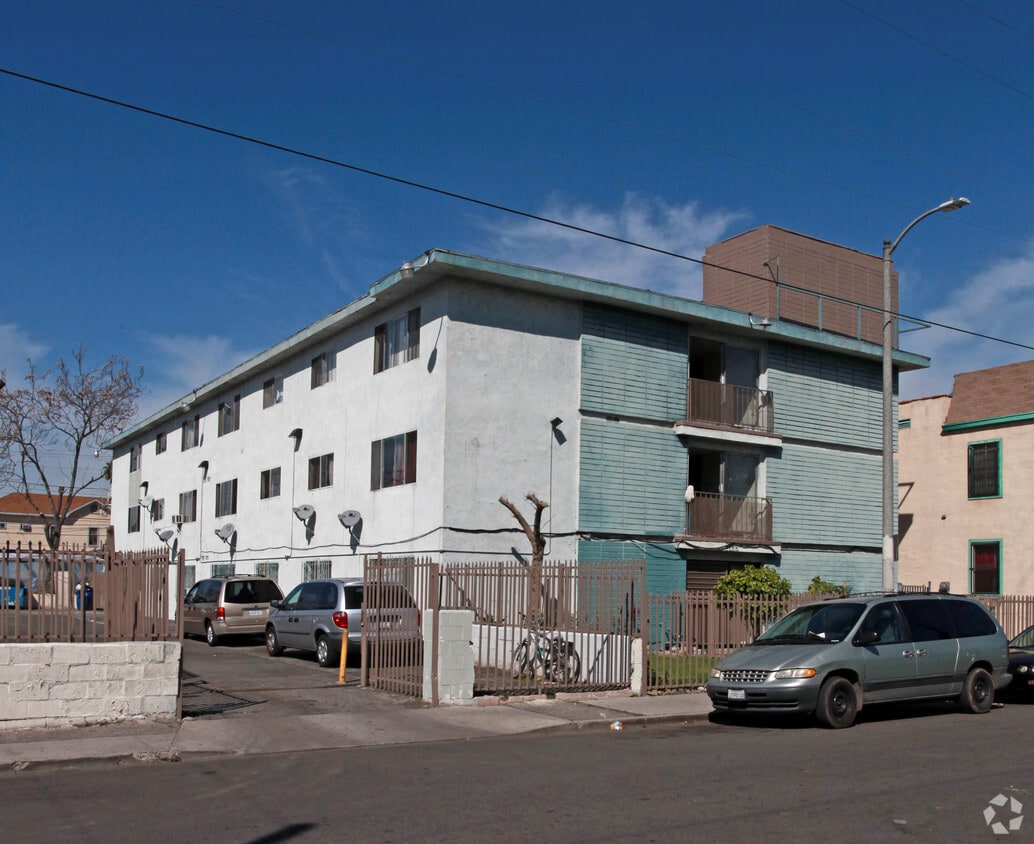 2335 Wall St, Los Angeles, CA 90011 Apartments in Los Angeles, CA