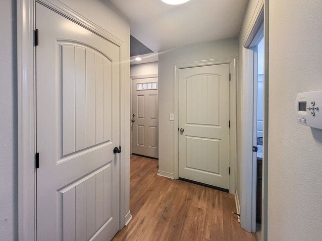 Building Photo - 407-409 Madrona Ave SE